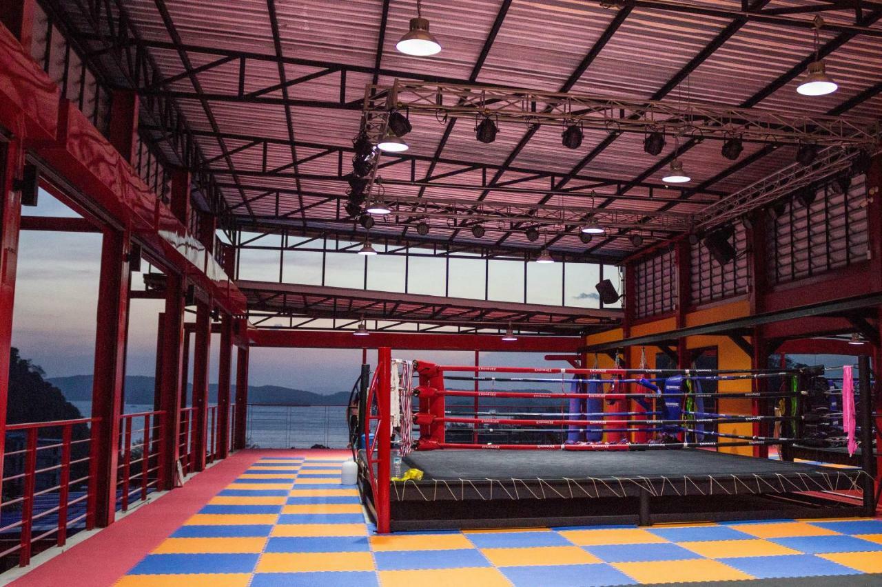 Khunsuek Muaythai Hostel Ao Nang Exteriör bild